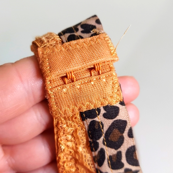 Jezebel Orange With Leopard Trim Extreme Push Up Bra - Picture 5 of 10